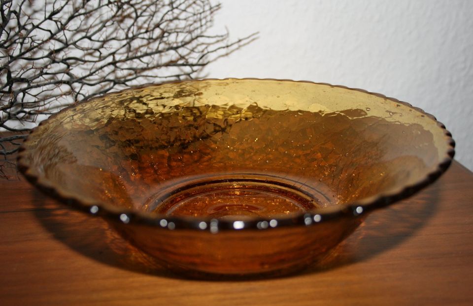 Vase Blumenkörbchen handbemalt Blattgold in Mildenau