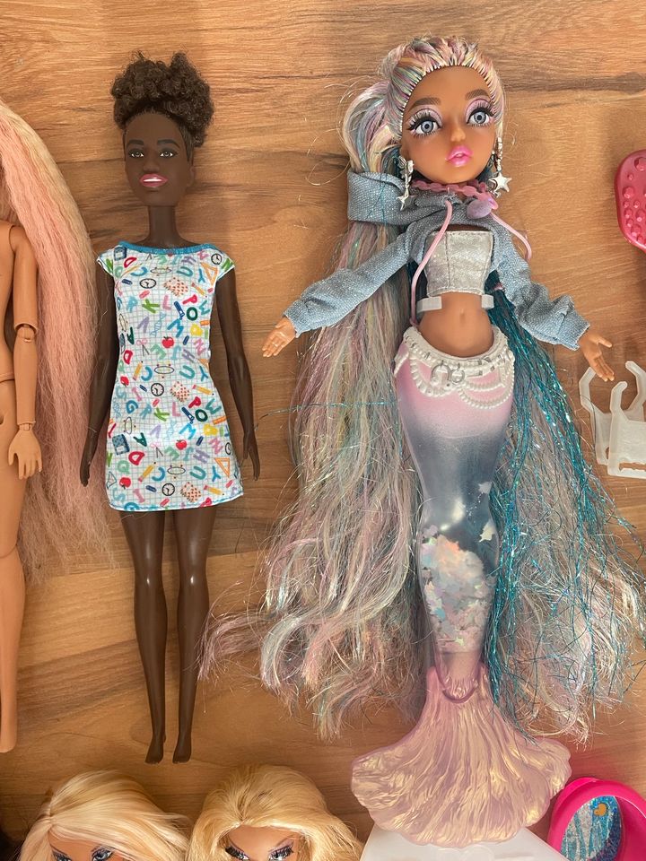My Scene / Myscene / Barbie / Mermaze Mermaids Puppen und Zubehör in Oyten