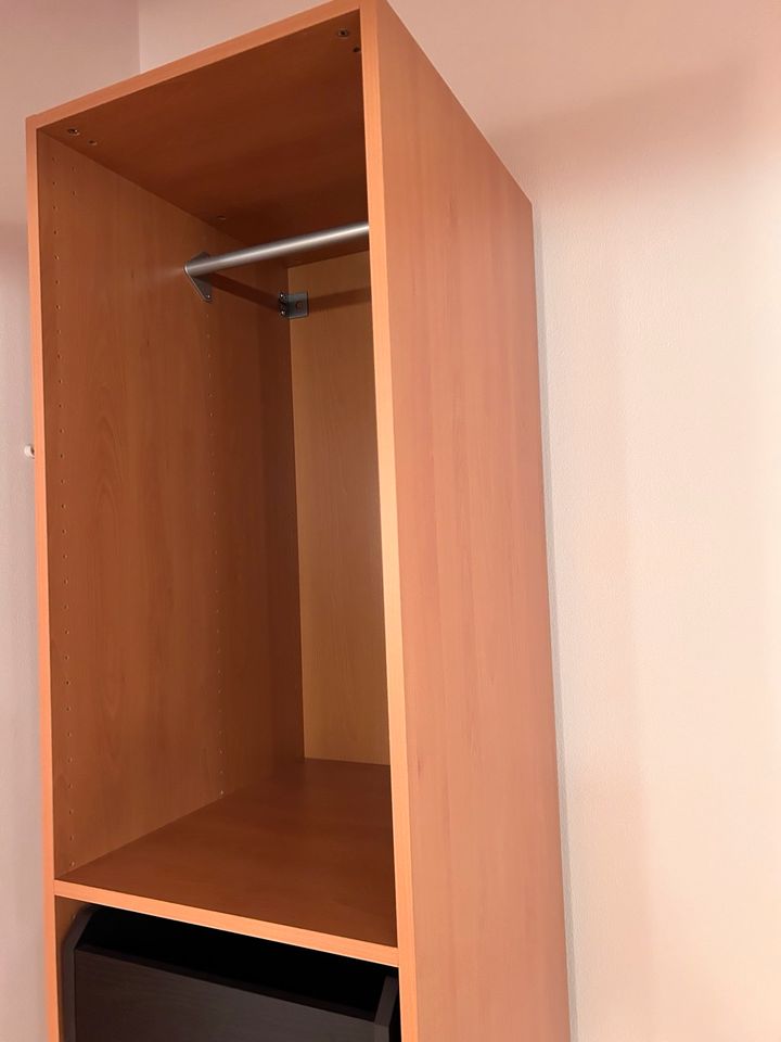 IKEA Pax Schrank ca. 50x58x236 (B/T/H) inkl. Schubladen & Stangen in Berchtesgaden