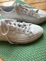 Weiße Sneaker adidas Gr40,5 Köln - Ehrenfeld Vorschau