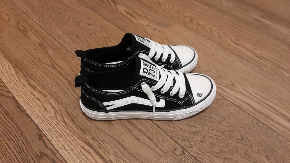 Dockers Sneaker, Schnürschuhe Gr. 36 NEU in Hamburg