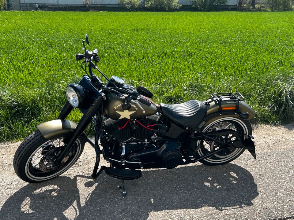 Harley Davidson Slim 103 cui Deutsches Modell in Landshut