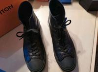 Louis Vuitton Sneaker Schuhe Gr. 45 Bayern - Eggenfelden Vorschau