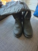 Stiefel in schwarz - kaum getragen Sachsen - Markkleeberg Vorschau
