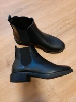 ONLY Chelsea Boots Gr. 37 NEU Niedersachsen - Twist Vorschau