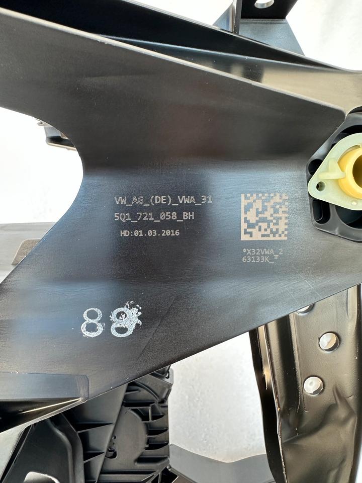 VW Audi Golf Seat Gaspedal, Bremspedal 5Q1721503H 5Q1721058BH in Frankfurt am Main
