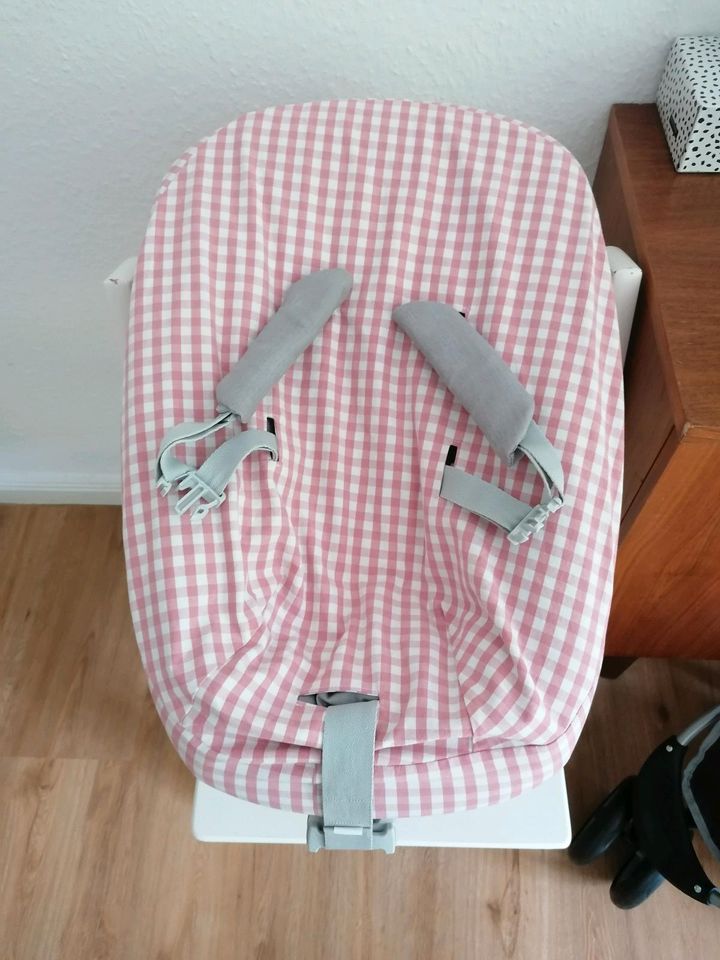 Stokke Tripp Trapp Newborn Aufsatz inklusive Schonbezug in Norderstedt