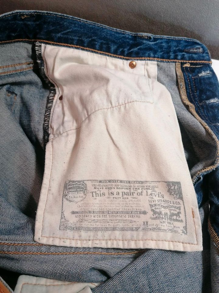 Levi's 501 W36 L34, GEPFLEGT in Meschede