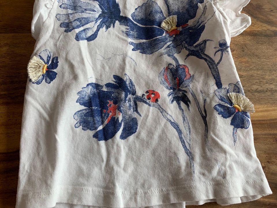 Zara T-Shirt Rüschen Weiß Gr 92/98 schick Marienkäfer maritim in Dresden