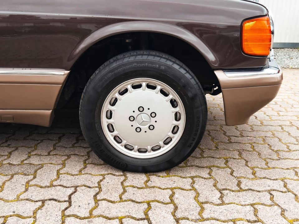 Mercedes-Benz 420 SE W126 H-Kennzeichen Leder beige in Lübeck