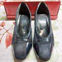 Medicus Sonja Pumps Wildleder Lack blau Gr. 4.5 H mit Karton Kr. Dachau - Dachau Vorschau