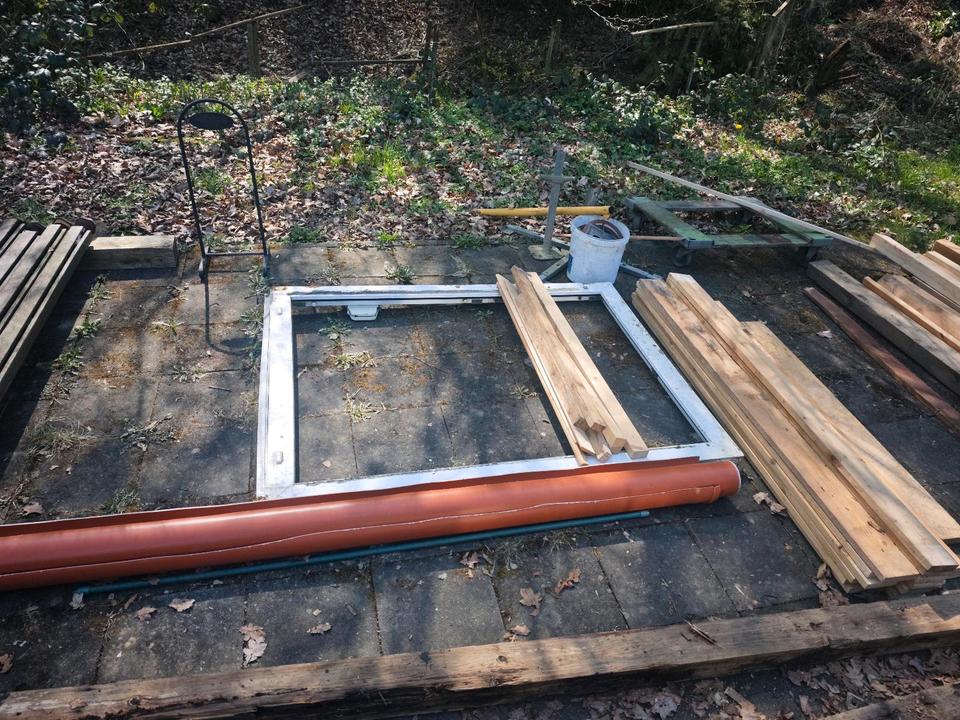 fenster mit Rahmen doppelt verglast 140x105cm zu verschenken in Bochum