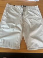 2Herren Shorts Gr 50 Baumwolle  beige +blau Wenig getragen Nordrhein-Westfalen - Petershagen Vorschau
