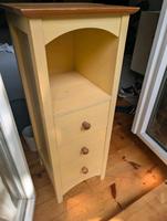 Kleiner gelber Schrank (für Bad z. B.) - Maße 31 b * 32 t * 90 h Pankow - Prenzlauer Berg Vorschau