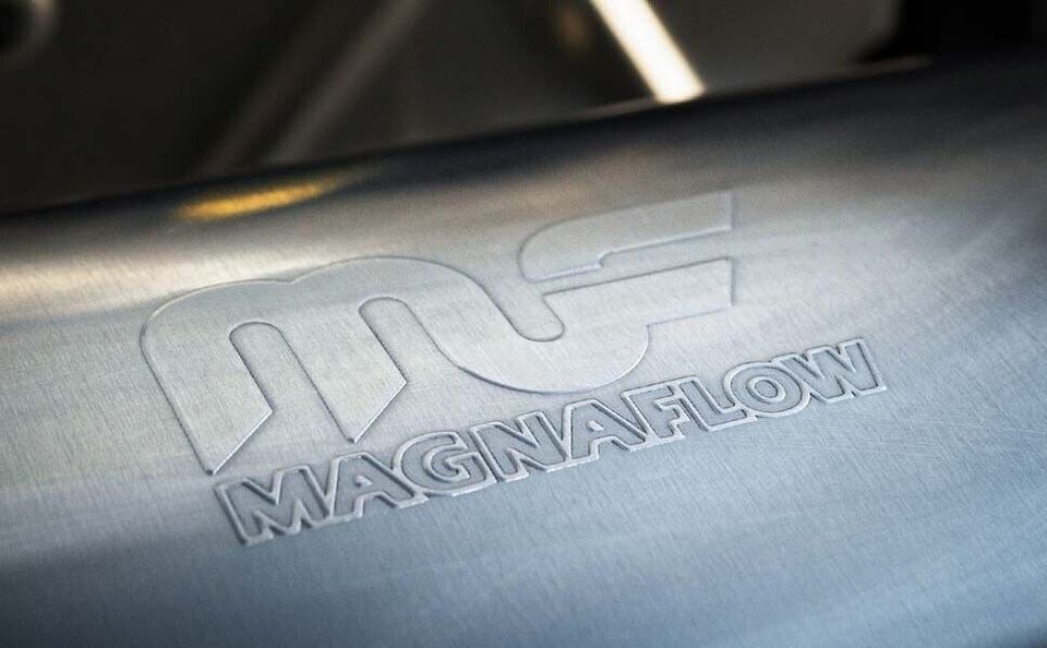 Magnaflow Edelstahl Sport Auspufftopf Dodge RAM 1500 5,7L Gen5 in Altomünster