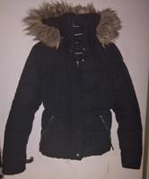 Winterjacke schwarz Bershka Gr. S *gerne Versand* Hessen - Bad Soden-Salmünster Vorschau