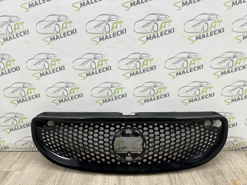 A4538881223 Kühlergrill Frontgrill Smart For Two W453 Gebraucht in Philippsburg