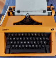 Olympia Monica Schreibmaschine schöner Sammlerzustand Niedersachsen - Buchholz in der Nordheide Vorschau