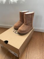 UGG CLASSIC II - Snowboot/Winterstiefel Boots Schuhe Bayern - Würzburg Vorschau