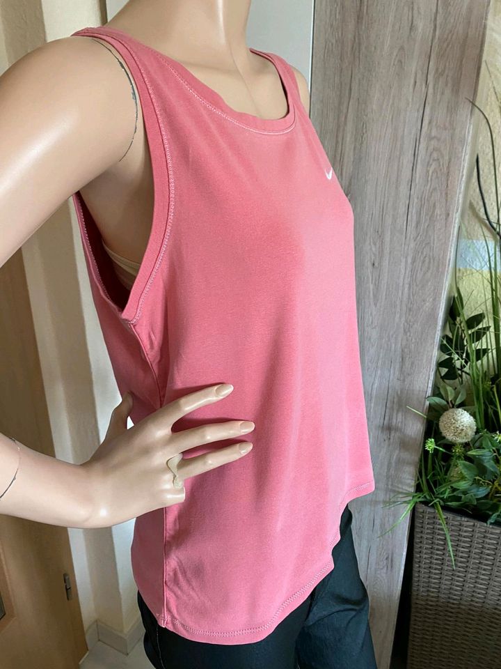 Nike Top Tanktop Sportshirt Gr: 38- 40 Rose in Camburg