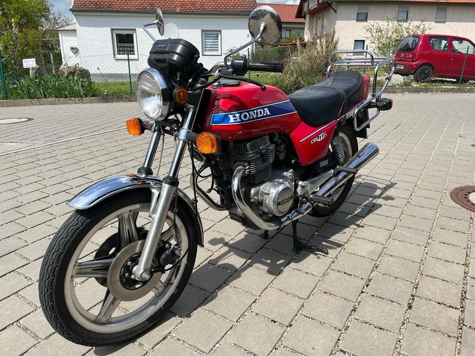 Honda CB 400N in Ihrlerstein