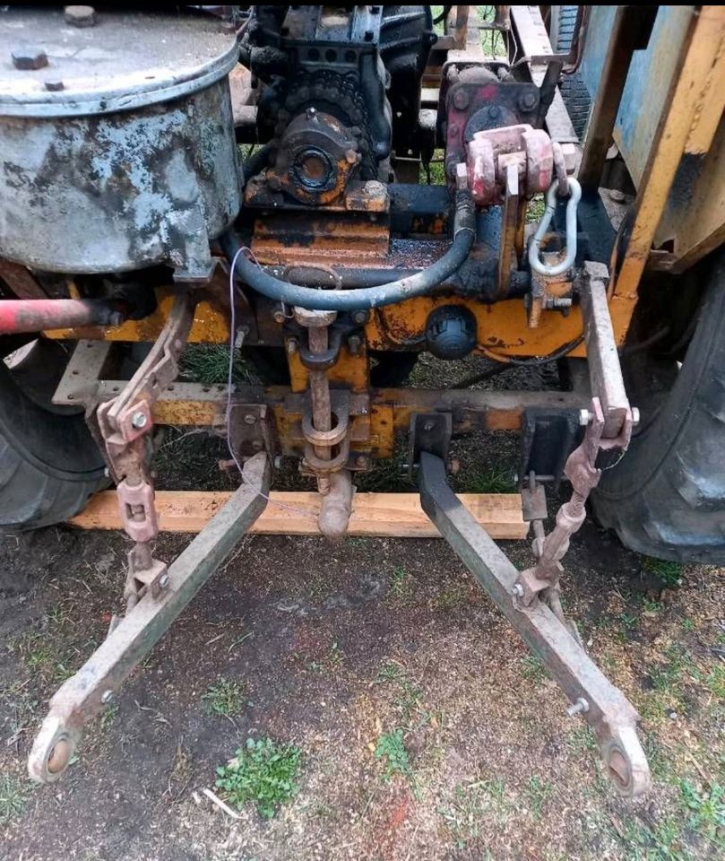 Verkaufe Eigenbau Traktor mit Heckhydraulik in Putlitz