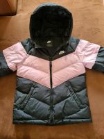 Nike, Kids Jacke, 147-158 cm, superwarm Hessen - Habichtswald Vorschau