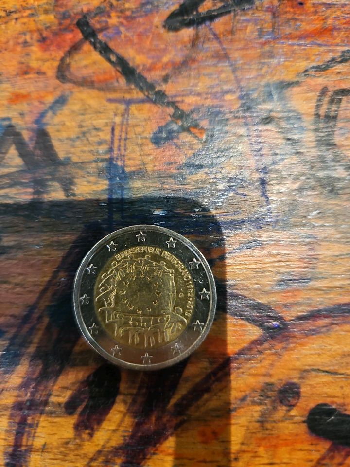 Geld 2 € Münze 1985 bis 2015 in Emden