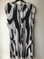 Plissee Kleid  schwarz/weiß gr, 40-42 neu ohne Etiketten Aachen - Aachen-Brand Vorschau