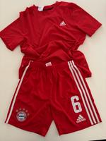 Bayern München Shorts 164 plus Adidas Shirt 164 Nordrhein-Westfalen - Bocholt Vorschau