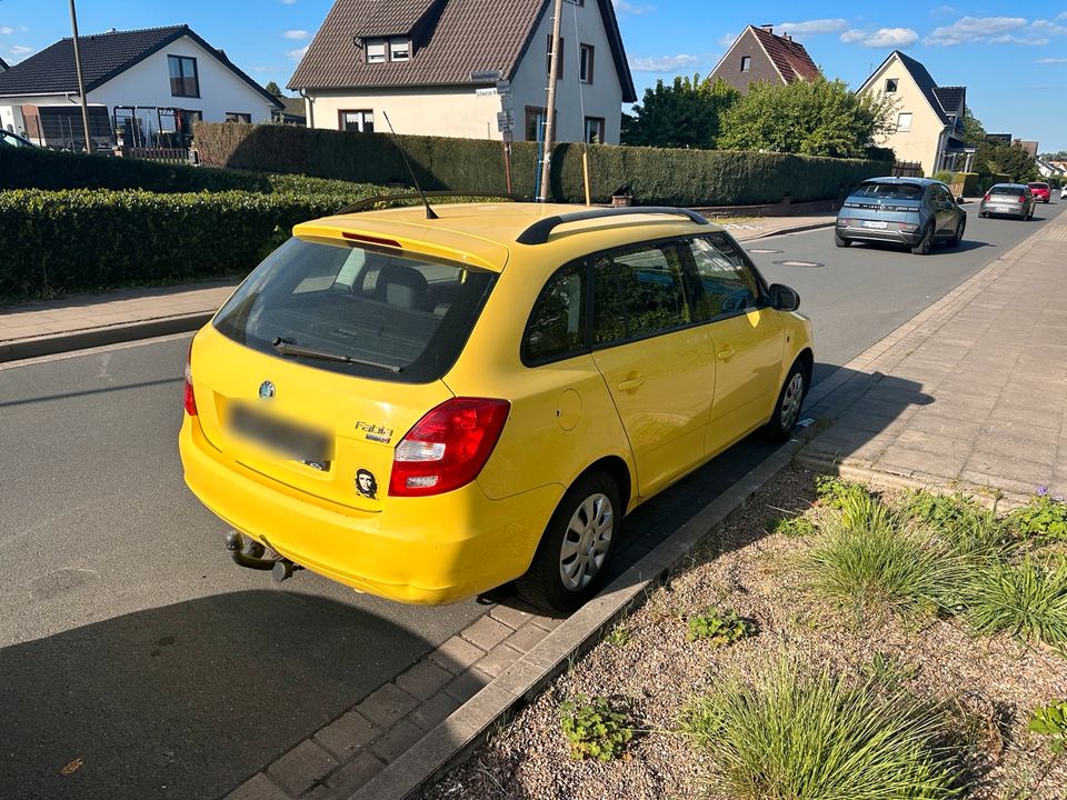 Skoda fabia 1.2 benzin/ gas  Tüv 01.25 in Bielefeld