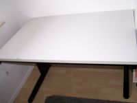 Schreibtisch, Büroschreibtisch, schwer, grau-schwarz ca 120x80cm Nordrhein-Westfalen - Paderborn Vorschau