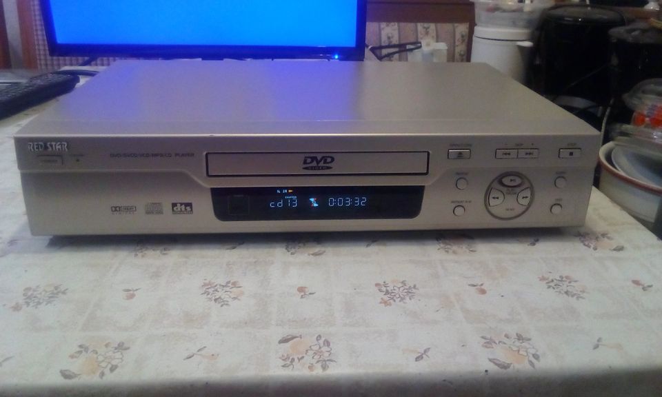 DVD Player Red Star 229C in Doberlug-Kirchhain