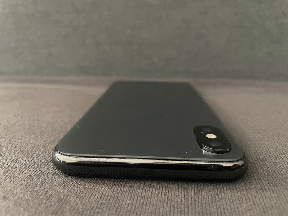 Apple iPhone X in Vellmar