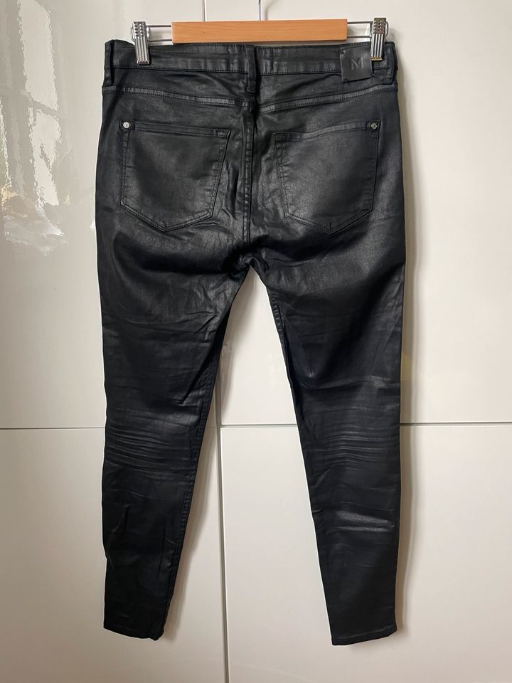 Mango coated Skinny Jeans gewachste Jeans Größe 38 in Köln