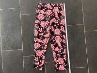 Guess Hose mit Applikationen Blumen Stretch Damen neuw. Gr. 40 Baden-Württemberg - Erlenbach Vorschau