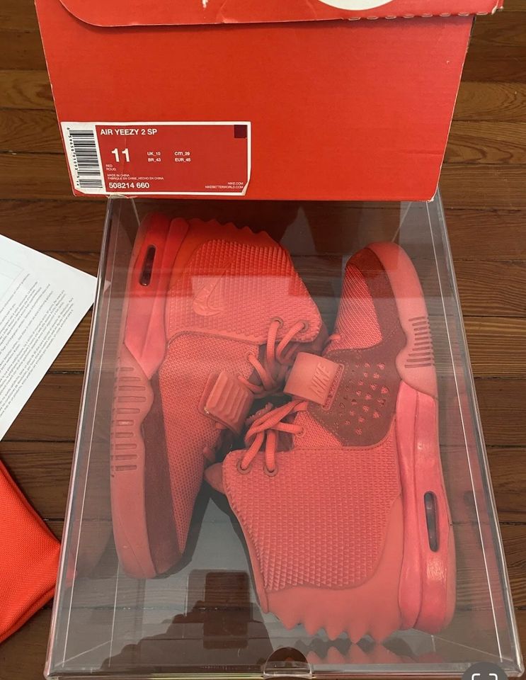 Nike Air Yeezy 2 Red October (45, Used in box, dustbag, Rechnung) in Essen