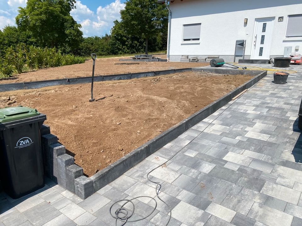 Baggerarbeit, Erdarbeiten, Gartenarbeit, Rollrasen in Fritzlar