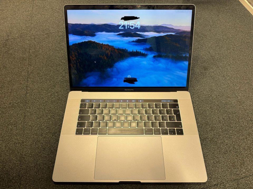 Macbook Pro 15-inch, 2018 in Köln