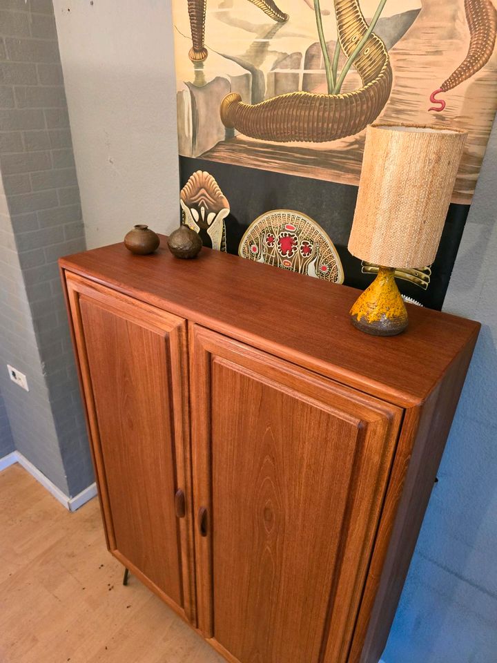 Teak Highboard Sideboard 70er Vintage Mid Century Danish Design in Hürth