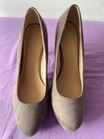 Graceland Wildleder Pumps beige 40 mit 8 cm Absatz Baden-Württemberg - Rheinfelden (Baden) Vorschau