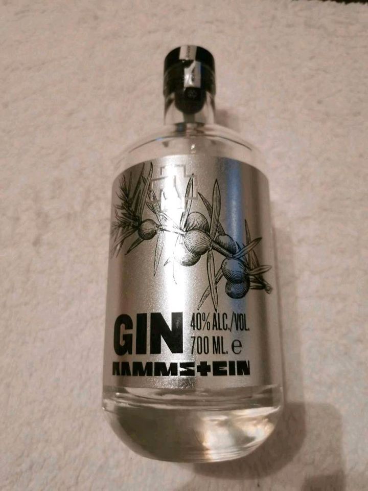Rammstein Gin Leere Flasche in Rabenau