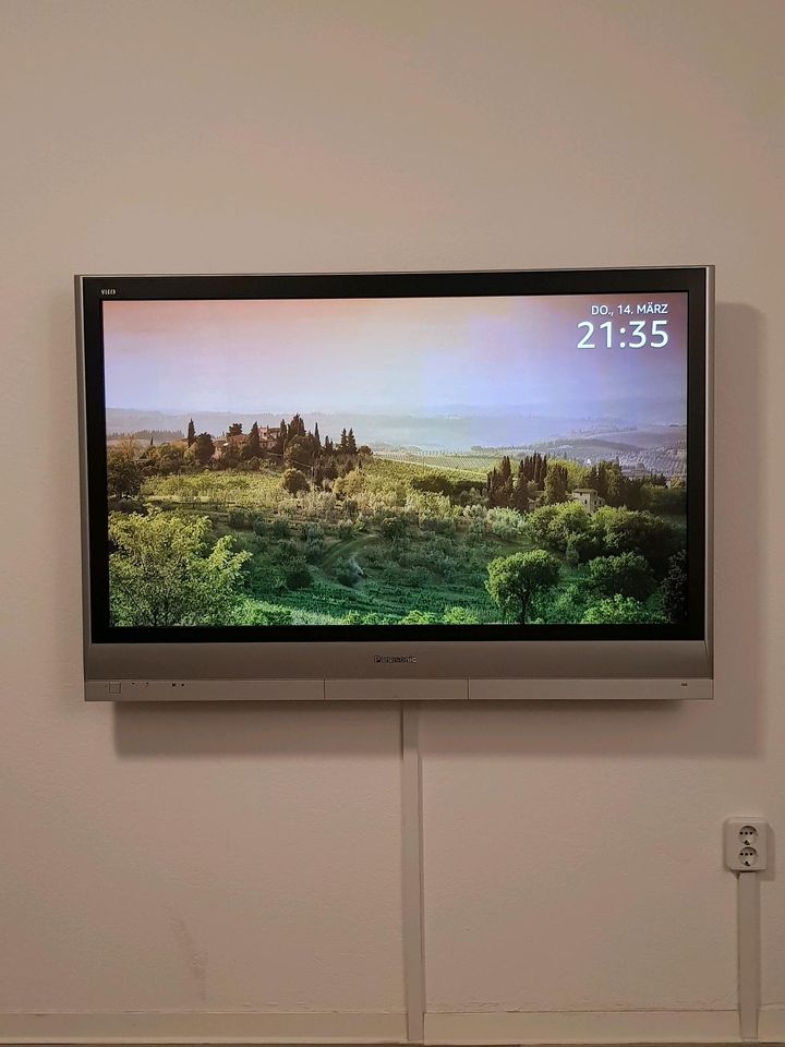 Fernseher TV HD LED Bildschirm mit Plasmatechnologie von Panasoni in Berlin