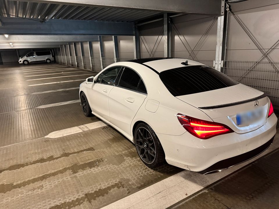 Mercedes-Benz Cla 180 Urban in Herrsching