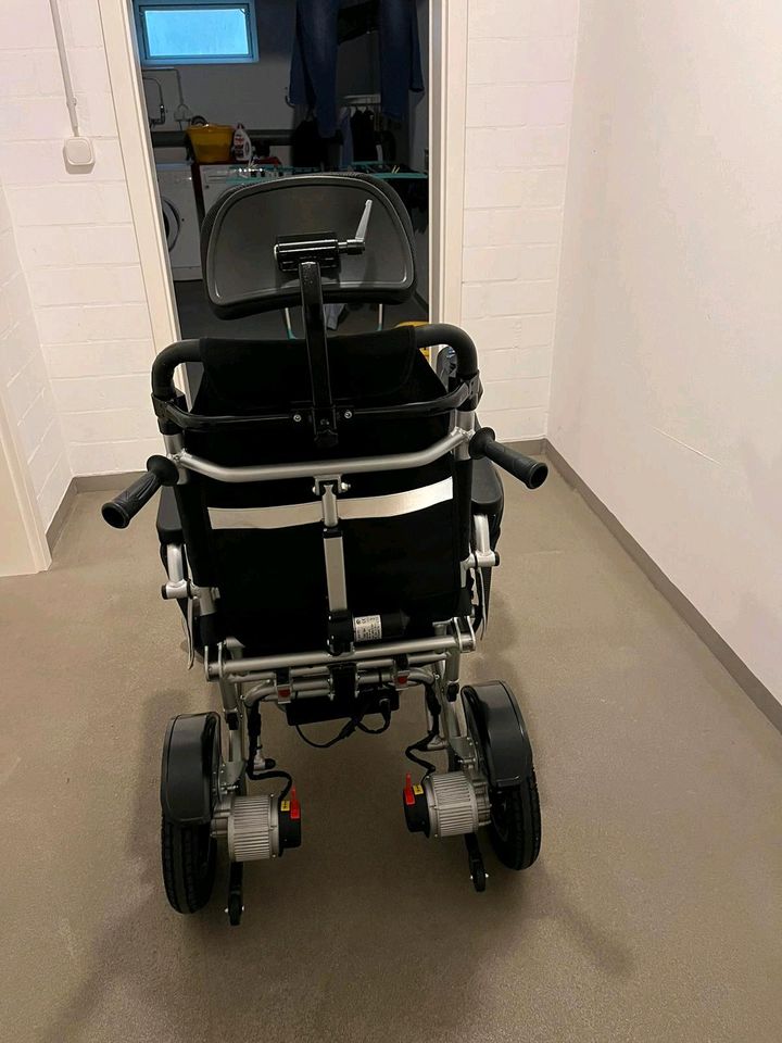 Elektrischer Rollstuhl faltbar in Versmold