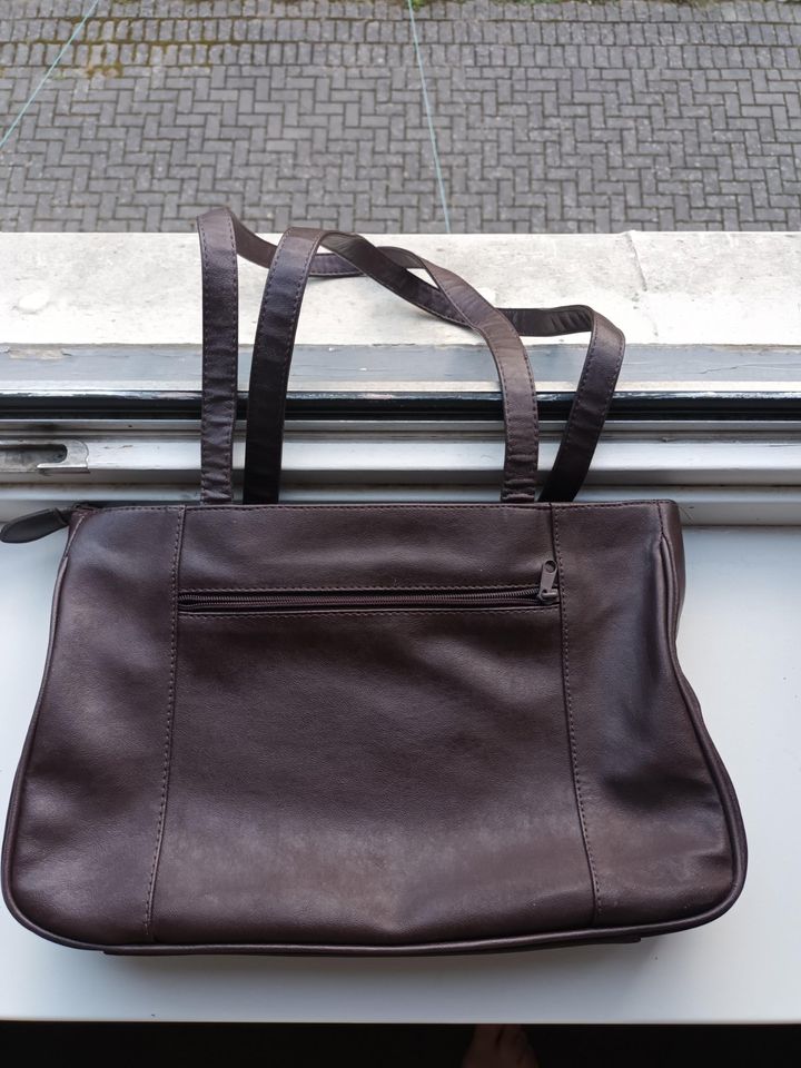 Verkaufe Damenhandtasche von -Marc CHANTAL- in Hamburg
