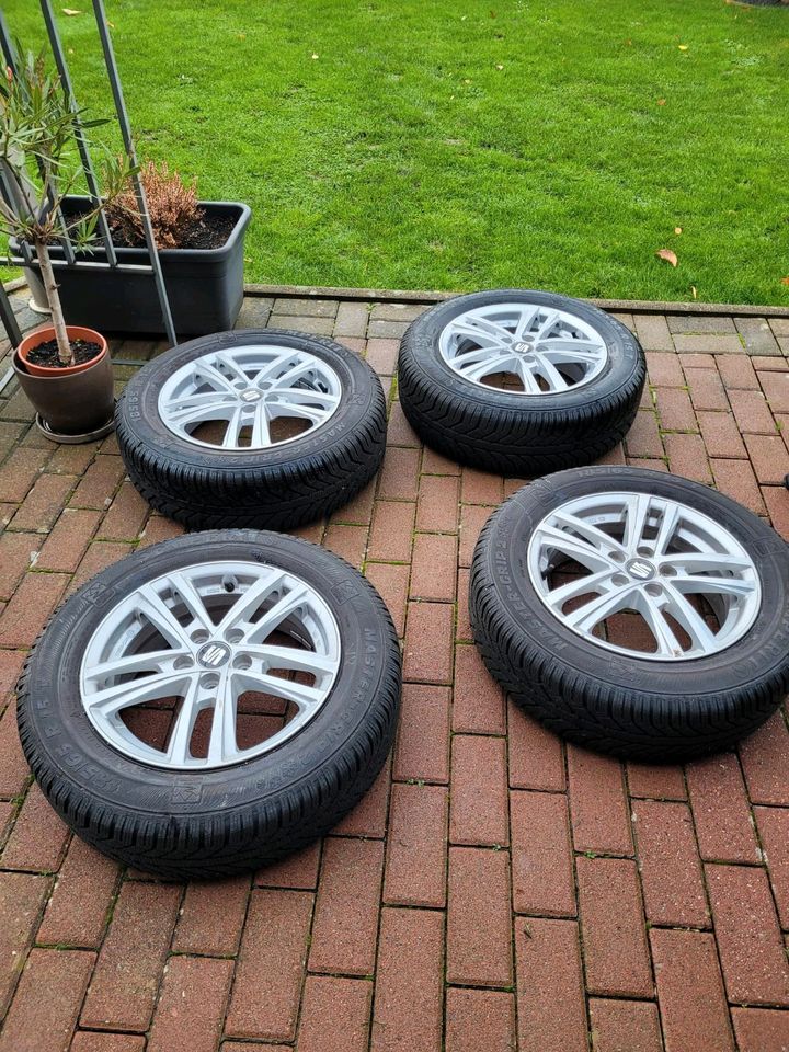 Winter Reifen 185/65 R15 fast neu in Wolfenbüttel