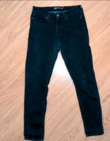 Levis Jeans Skinny Slight Curve 28/36 Sachsen - Lugau Vorschau
