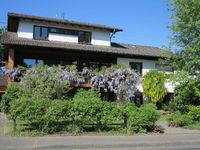 Modernisiertes Zweifamilienhaus mit Dachstudio Terrasse Doppelgarage Kachelofen Garten Rheinland-Pfalz - Wissen Vorschau