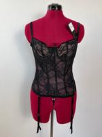 NEU sexy schwarze Spitzen-Bustier Gr. 75d von Hunkemöller Berlin - Reinickendorf Vorschau
